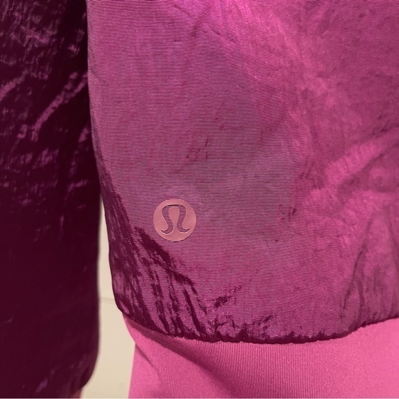 Lululemon Athletica Reversible Raspberry Bomber Jacket Womens size 4 - Picture 8 of 10
